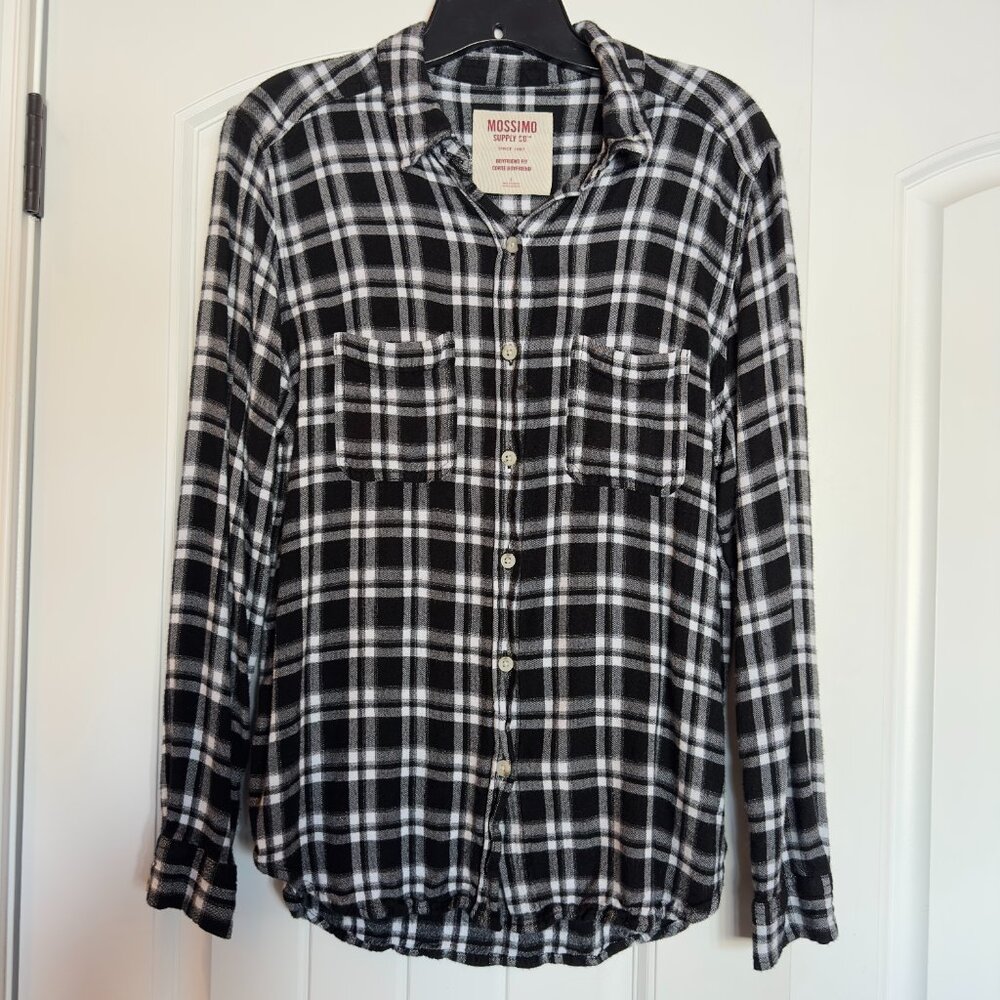 Box of 4 Women's Tops & Sweater